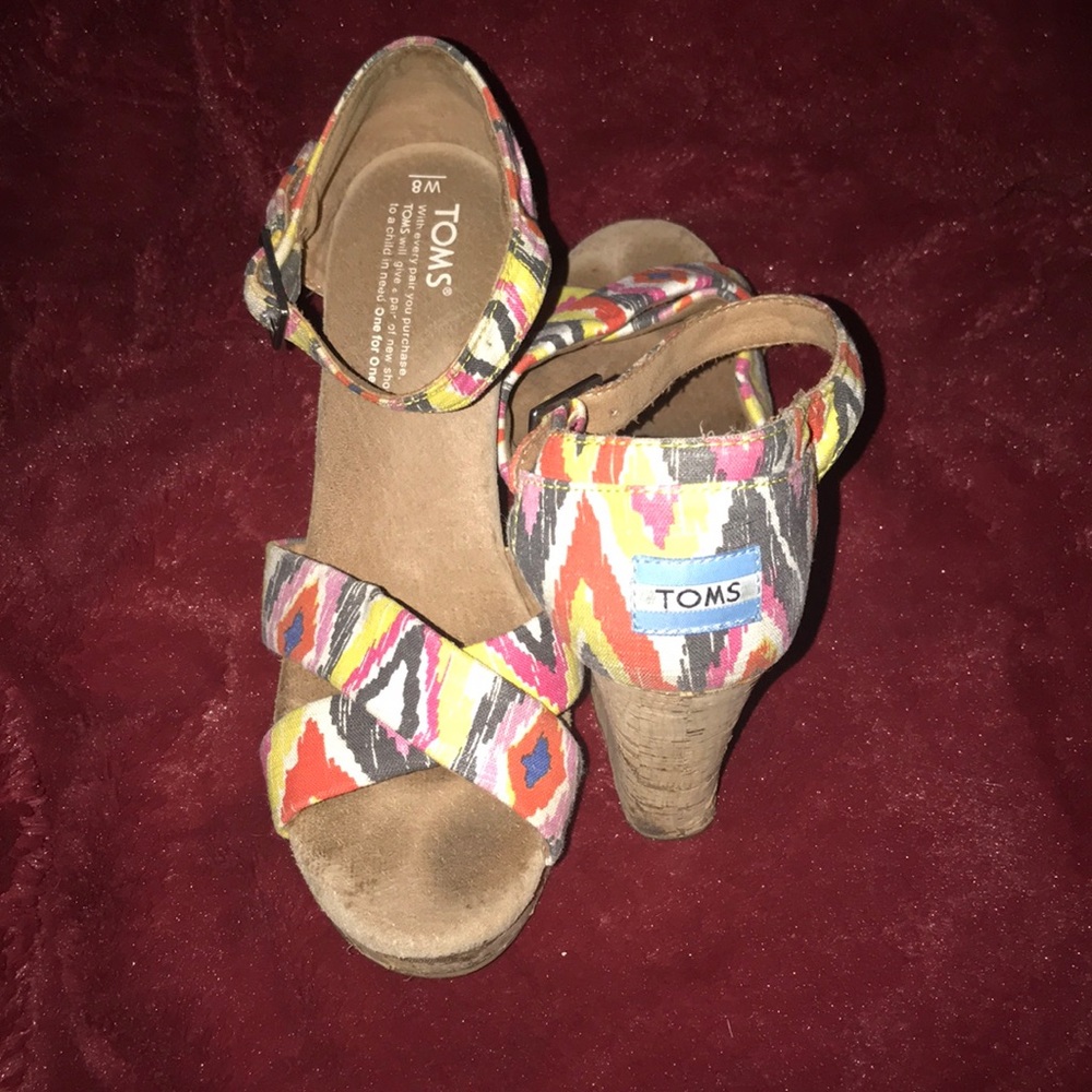 Toms heals